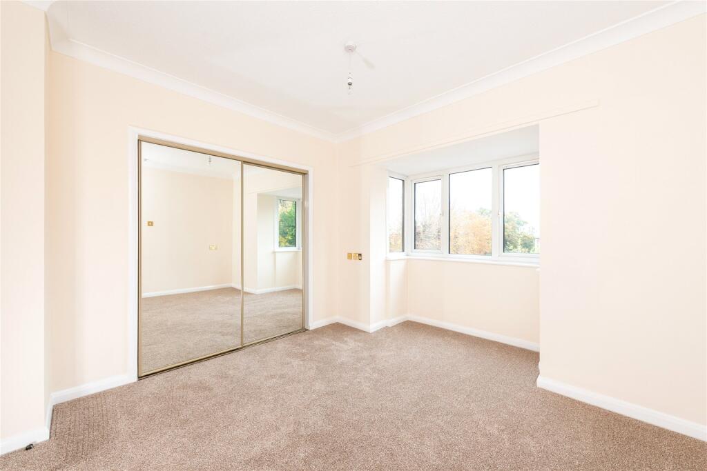 House in North Hertfordshire, Hertfordshire - More