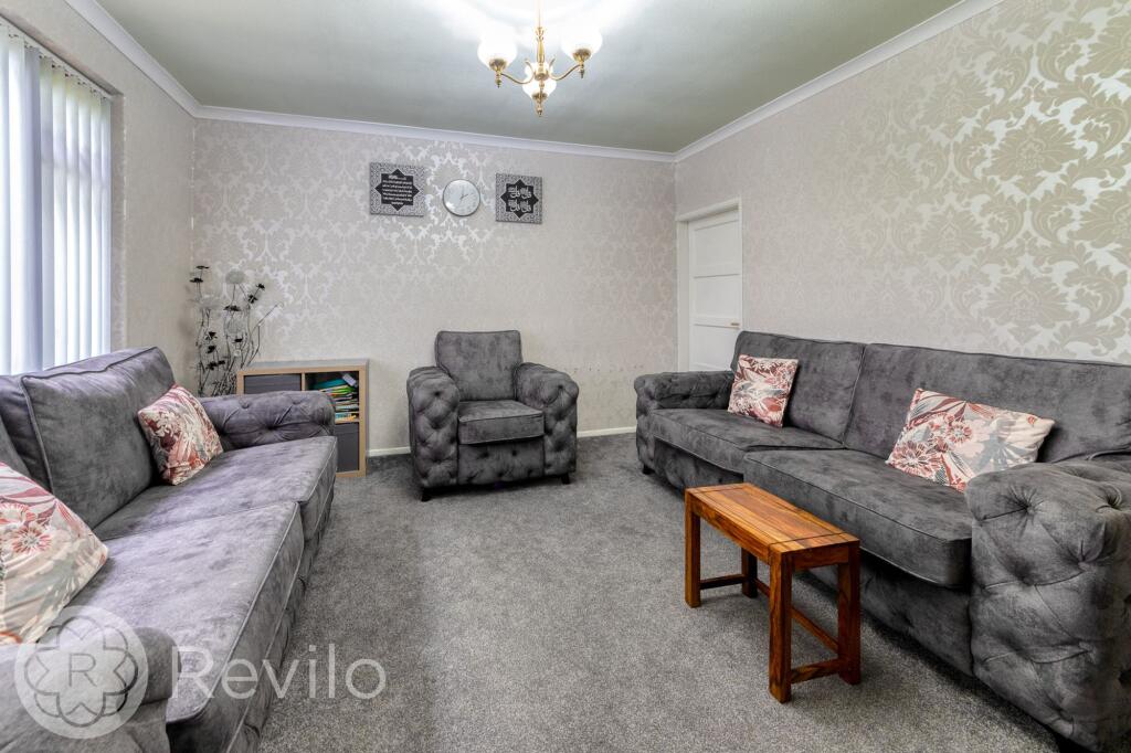 Hill Top Drive, Rochdale, OL11 photo 3