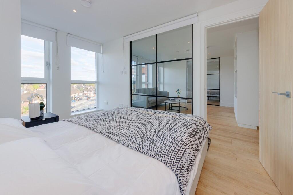 Apartment in London, Royal Borough of Kingston upon Thames - View 4