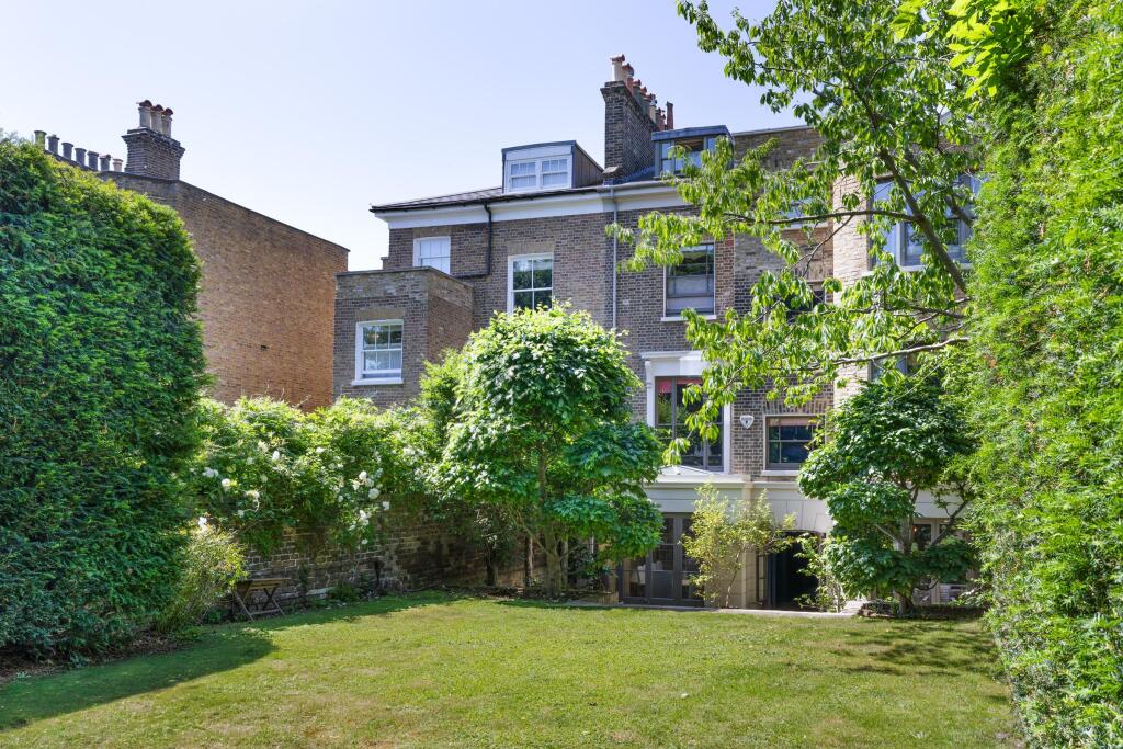 House in London - View 5