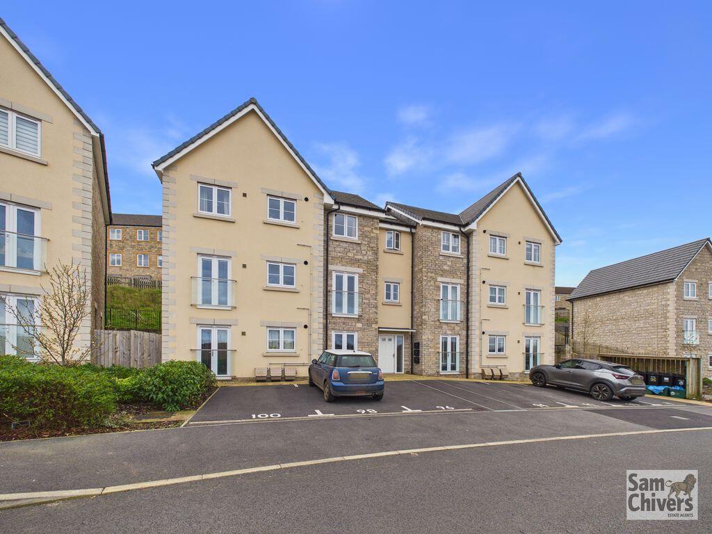2-bed flat on Oxleaze Way, Paulton, £102,500
