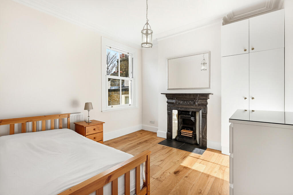 4 bedroom terraced house for rent