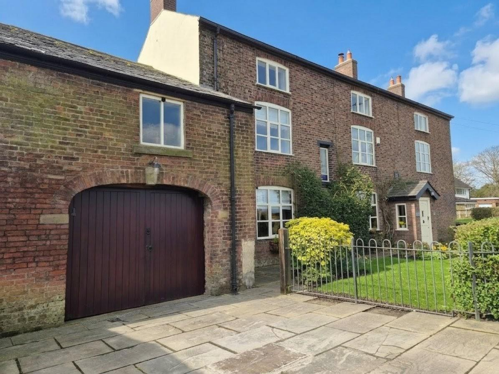 Main image of property: Hall Cross Farm, 199 Kirkham Road, Freckleton