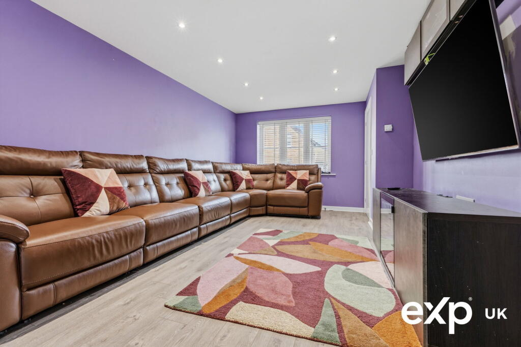 House in Nottingham - View 3