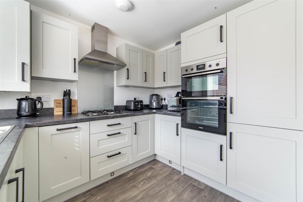 House in Newcastle upon Tyne, Brunton Rise, Hazlerigg Village - View 5