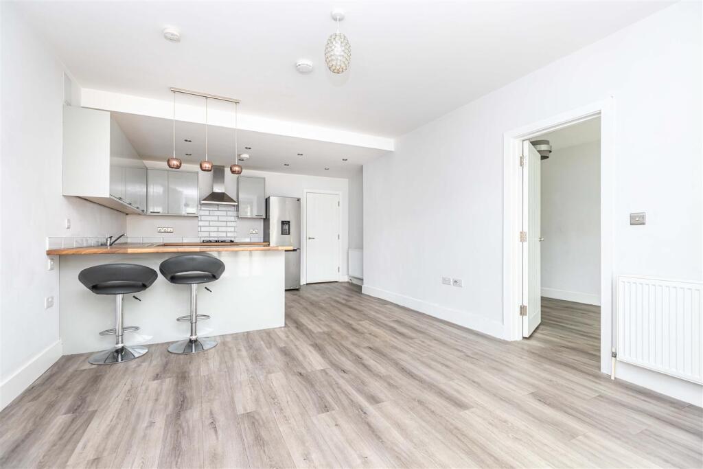 Dudsbury Road, West Parley, Ferndown - View 4