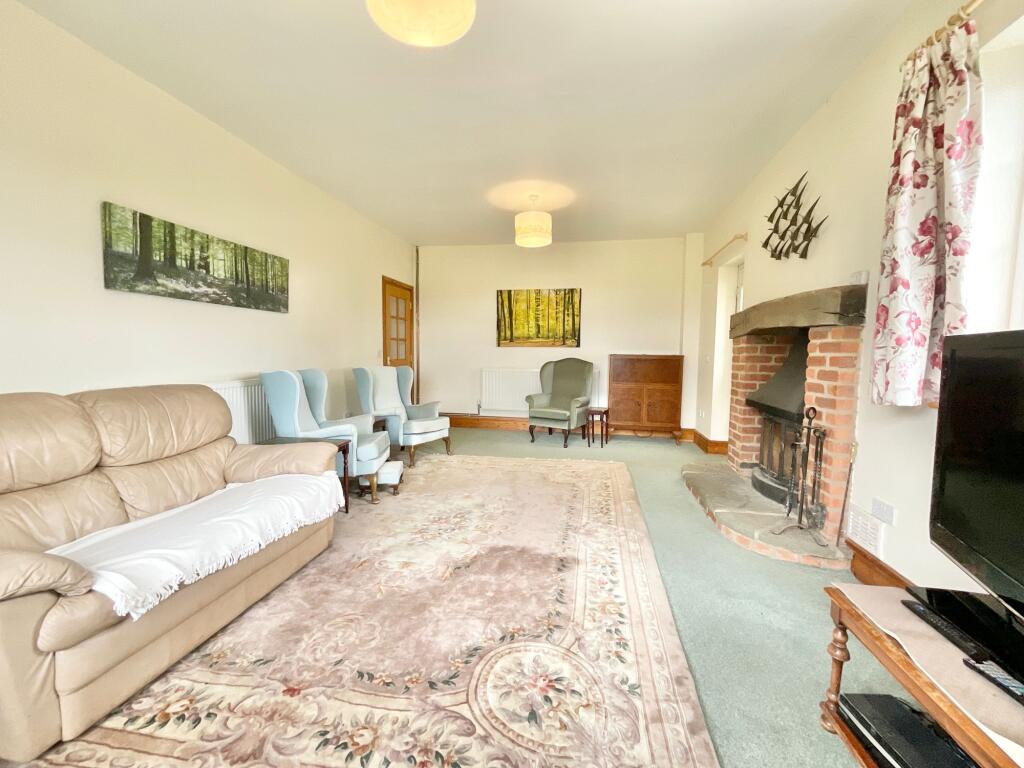 House in Stoke-on-Trent - More