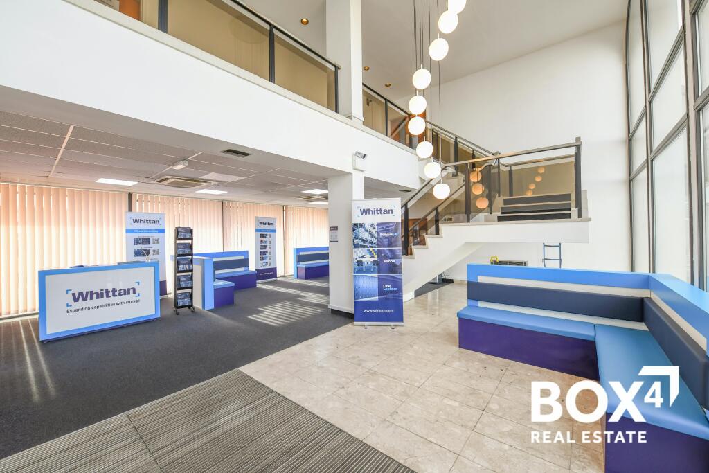 DSC_74982 lighter.jpg