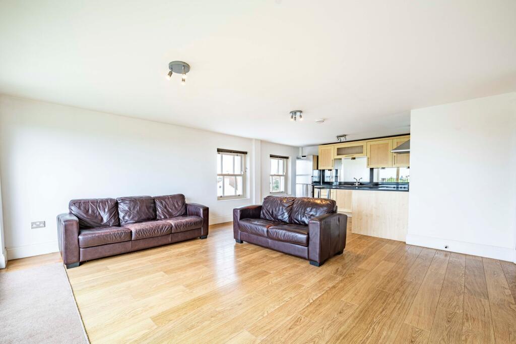 Apartment in Nottingham, The Park - View 2