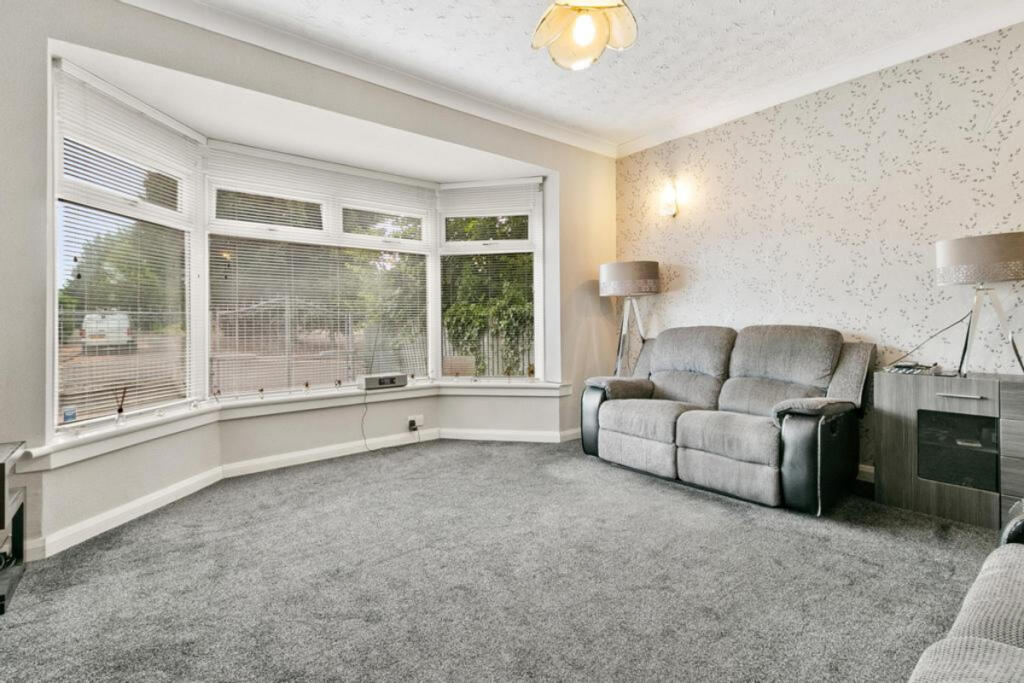 House in Rutherglen, Clincarthill - View 3