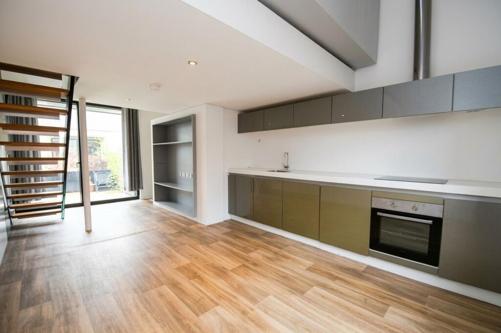 House in Manchester - View 2