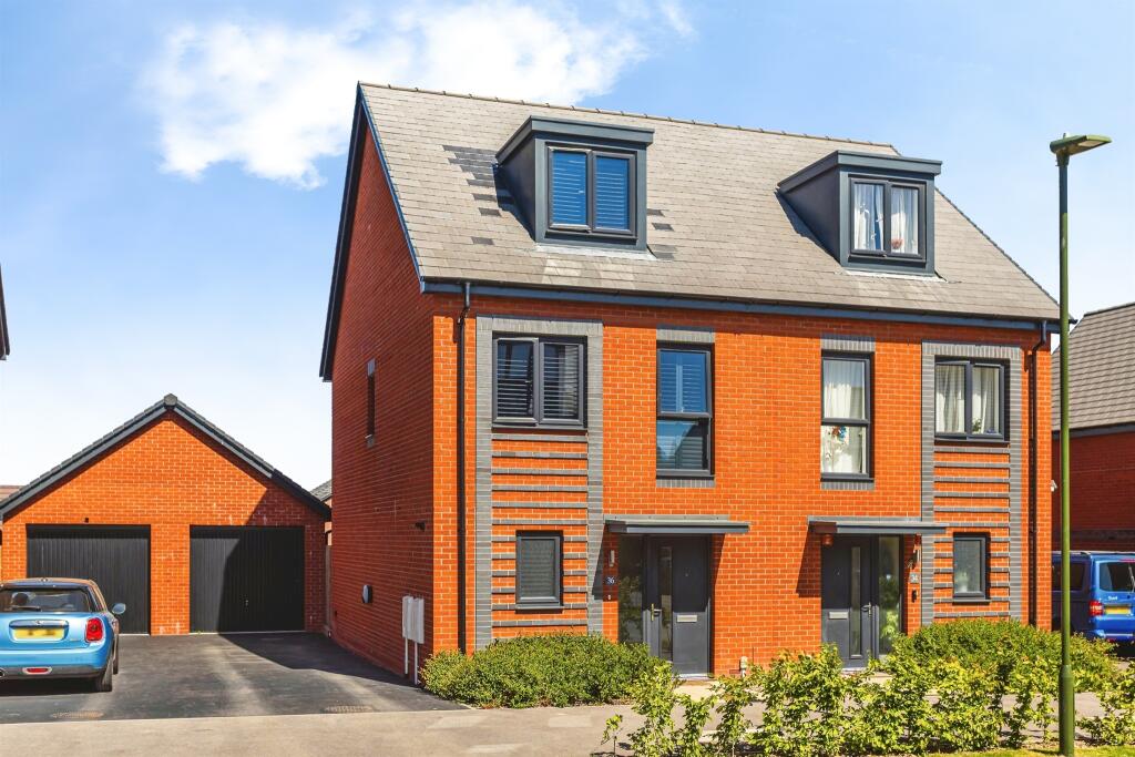 Main image of property: Avenue De Warenne, Hassocks
