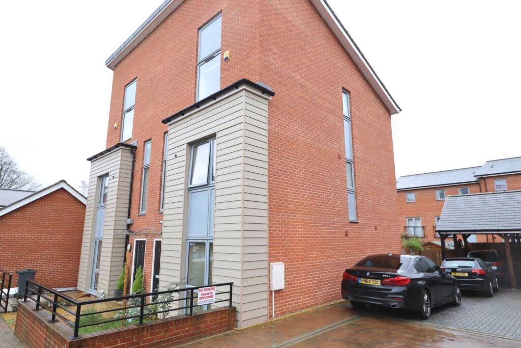 Main image of property: Jumelle Mews, High Wycombe