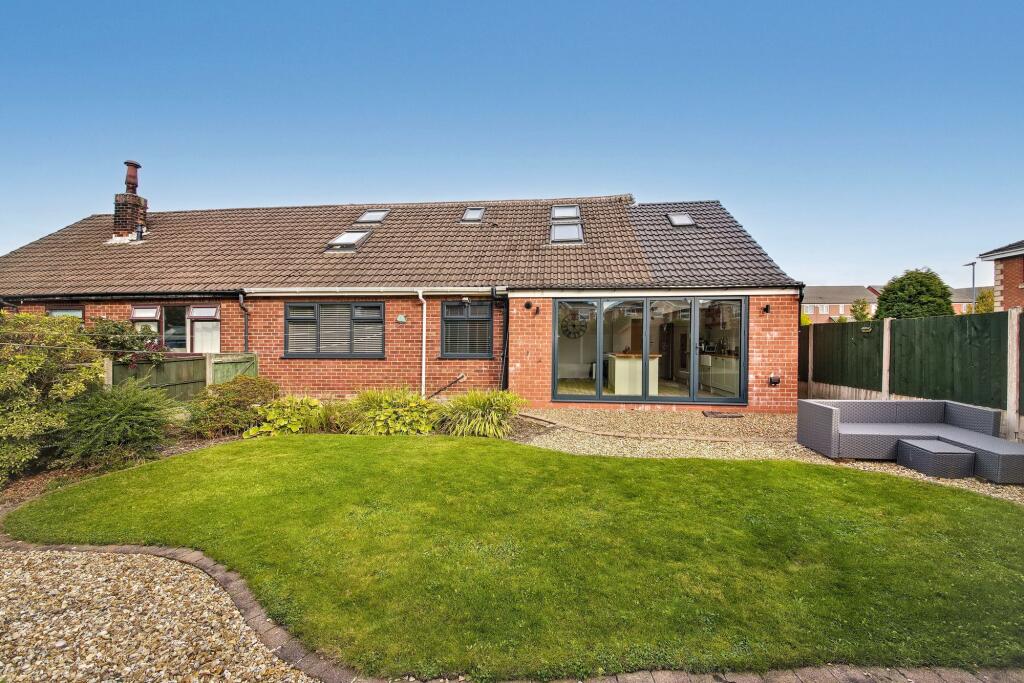 House in Wigan, Hindley Green - View 4