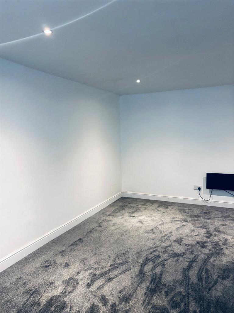 Apartment in Liverpool - View 4