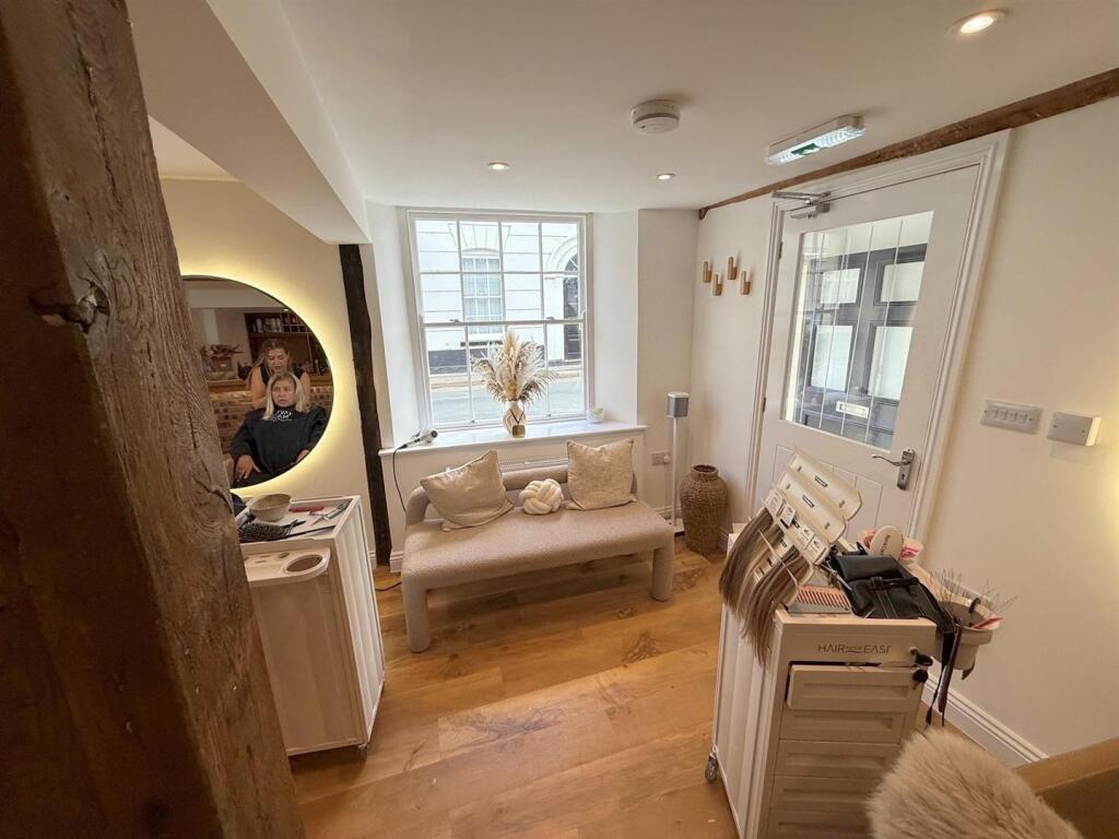 Main image of property: High Street, Bidford-On-Avon B50 4AD