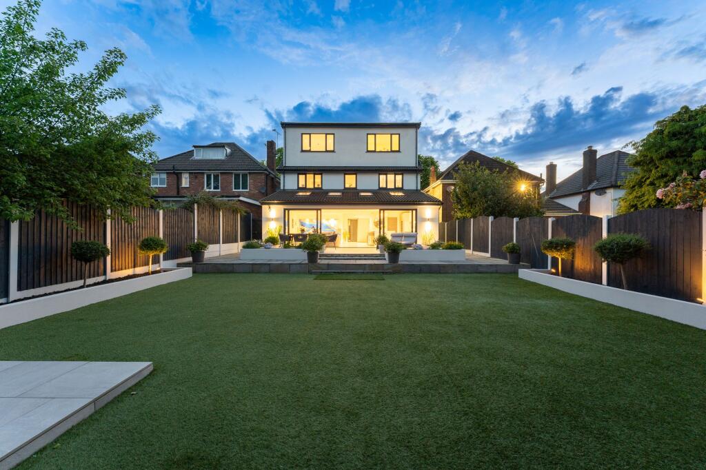 House in Bury, Greater Manchester - View 4