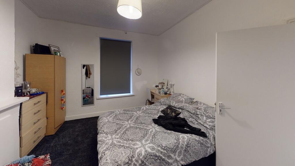 House in Leeds - View 4