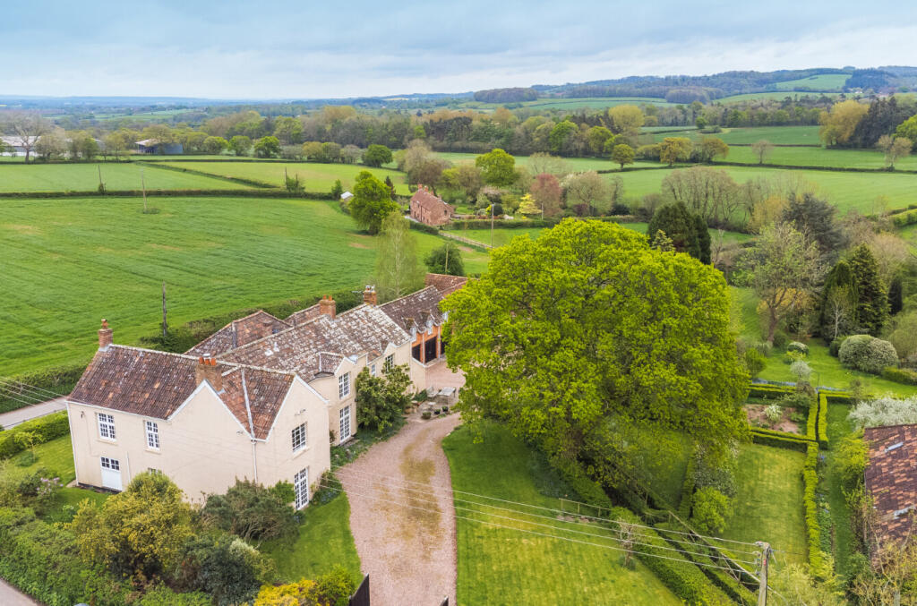 Over Stowey, Bridgwater, Somerset, TA5 photo 3