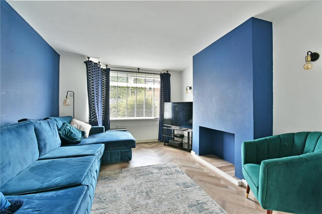 House in Tameside, Greater Manchester - View 4