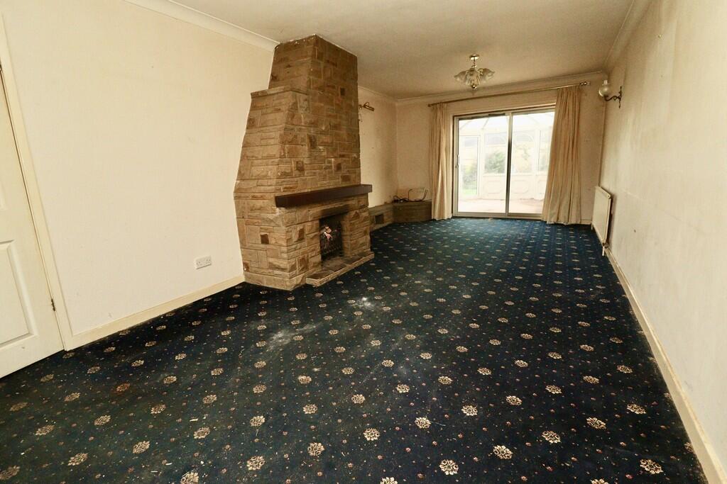 House in West Lindsey, Sudbrooke CP - View 2