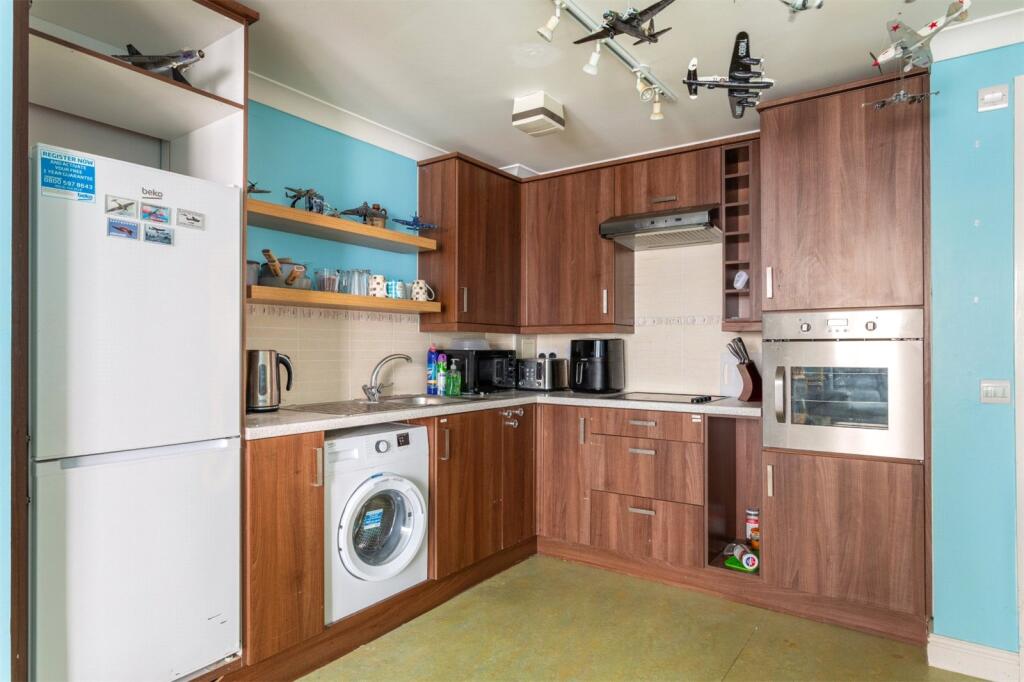 Apartment in Brighton, Queen's Park - View 3