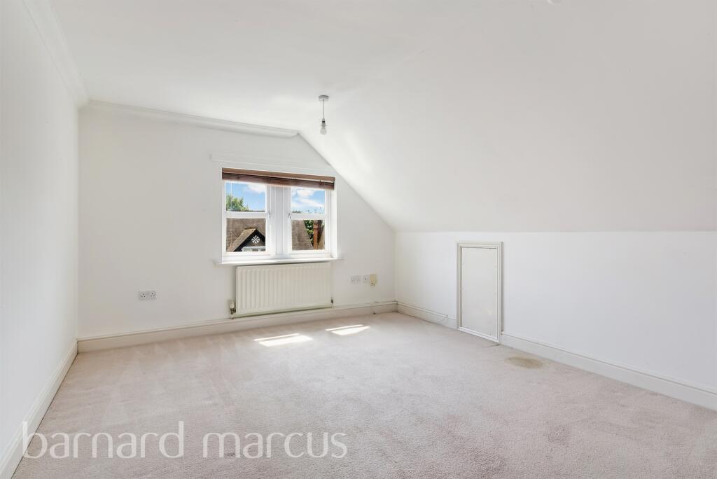 Apartment in Croydon, Broad Green - View 3