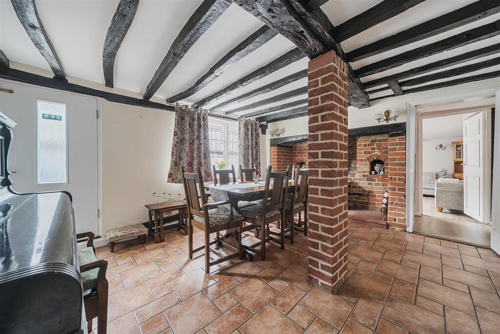 High Street, Elstow, Bedford photo 4