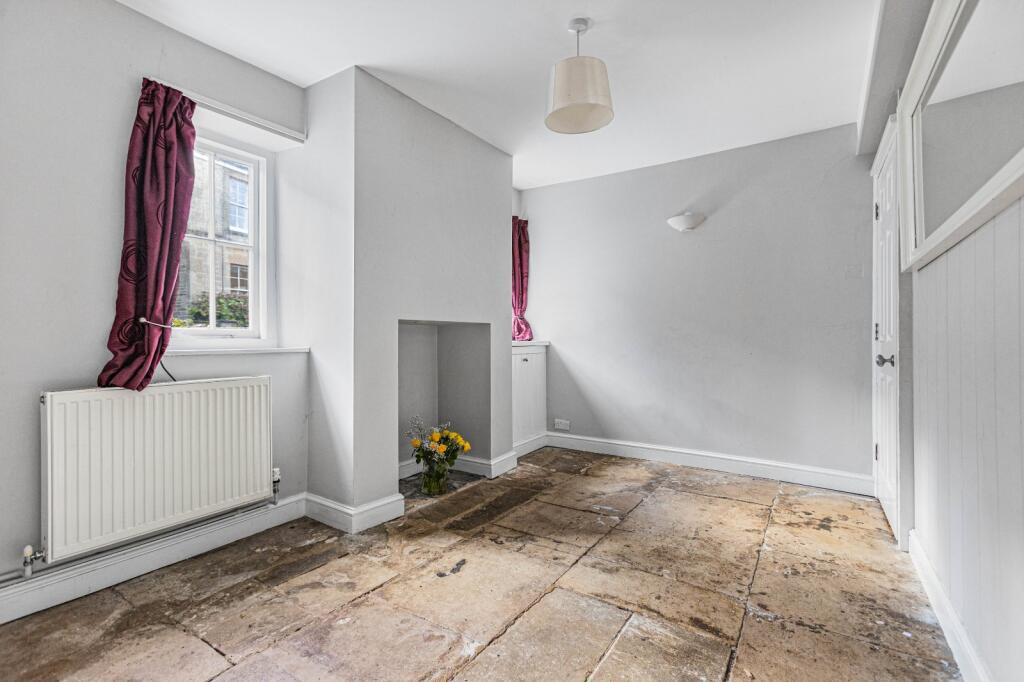 Mount Street, Cirencester, Gloucestershire, GL7 photo 4