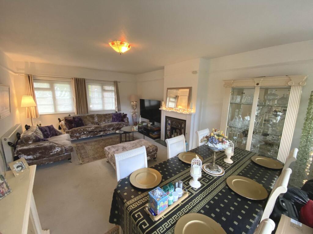 Apartment in London - View 4