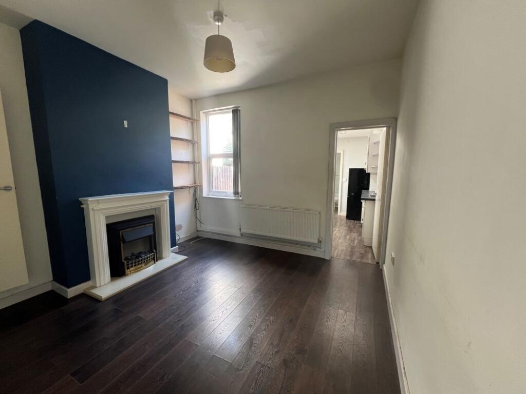 House in Birmingham, Harborne - More