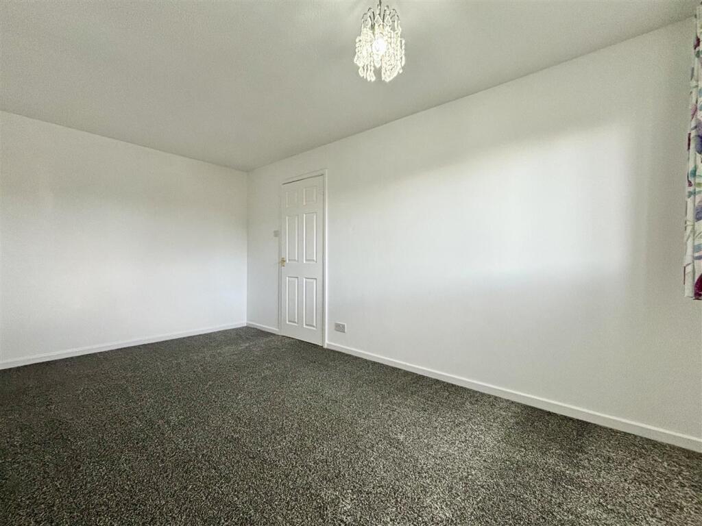 Additional image 10 of Hunters Park Avenue, Clayton, Bradford