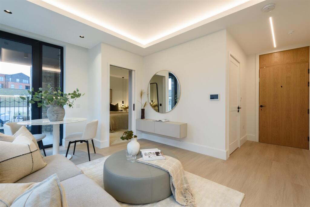 Apartment in London - View 5