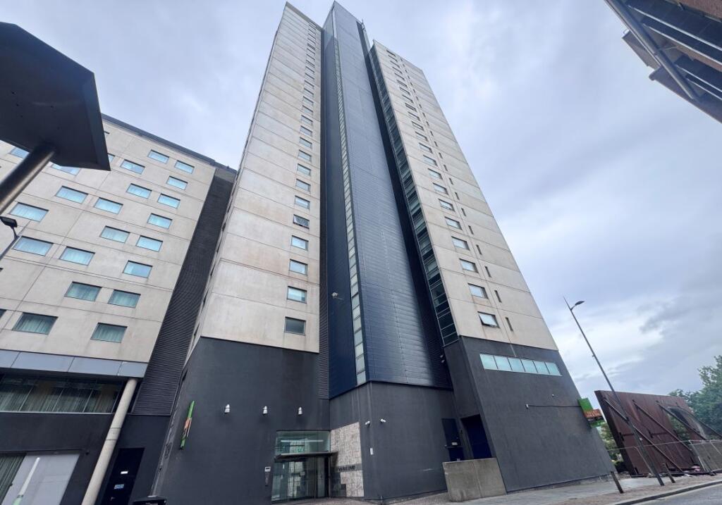 Main image of property: Apt 605 Beetham Tower, 111 Old Hall Street, Liverpool, L3 9BE
