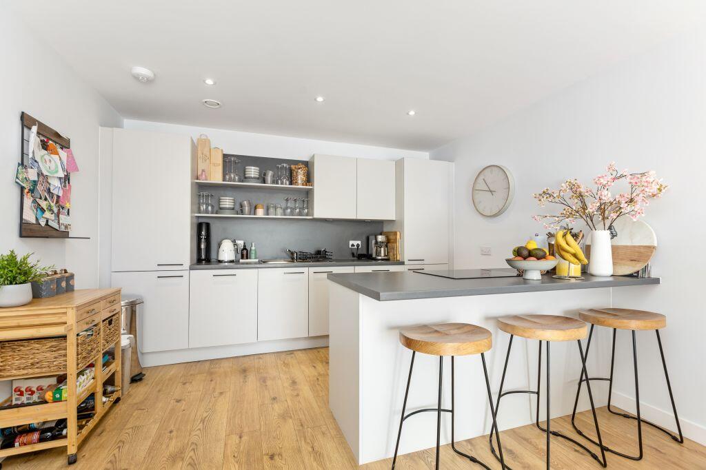 19 (flat 17) Pillans Place, Leith, Edinburgh, EH6 7FJ - View 6