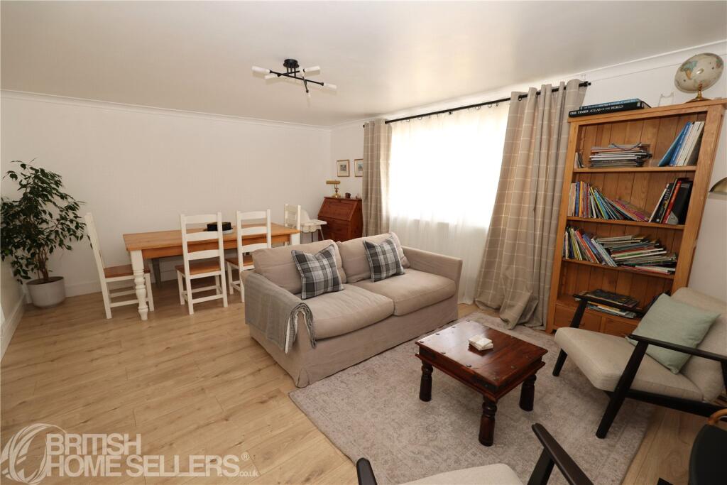 House in Hirwaun - View 5