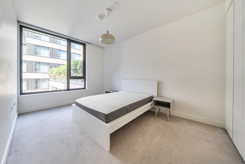 Apartment in London - View 4