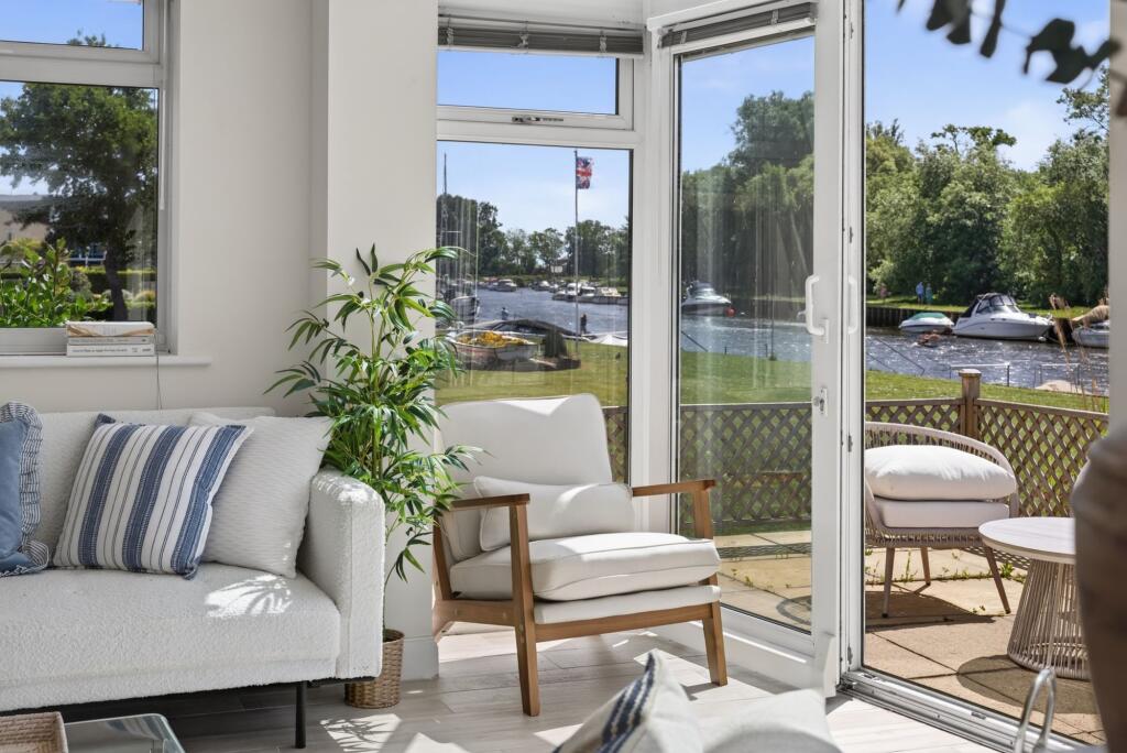 Willow Way, Christchurch, BH23 - View 2