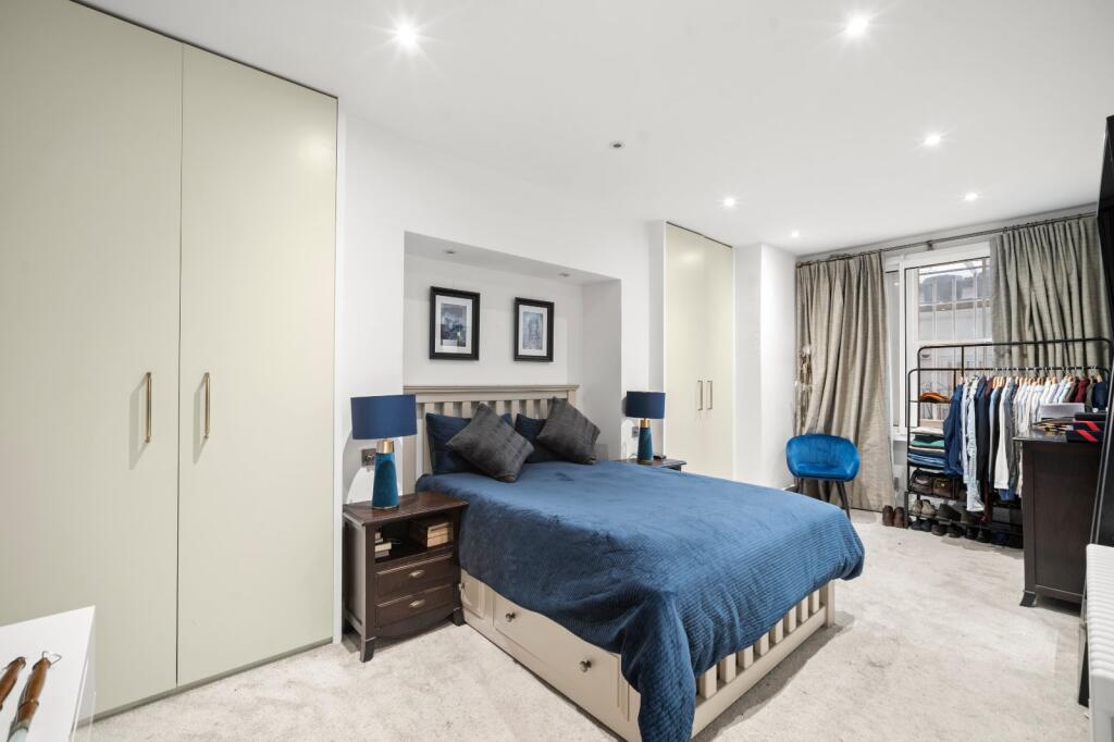 Apartment in London, Kensington - View 4