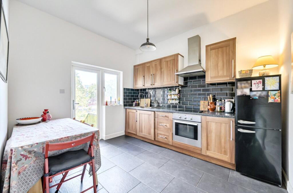 House in London - View 4
