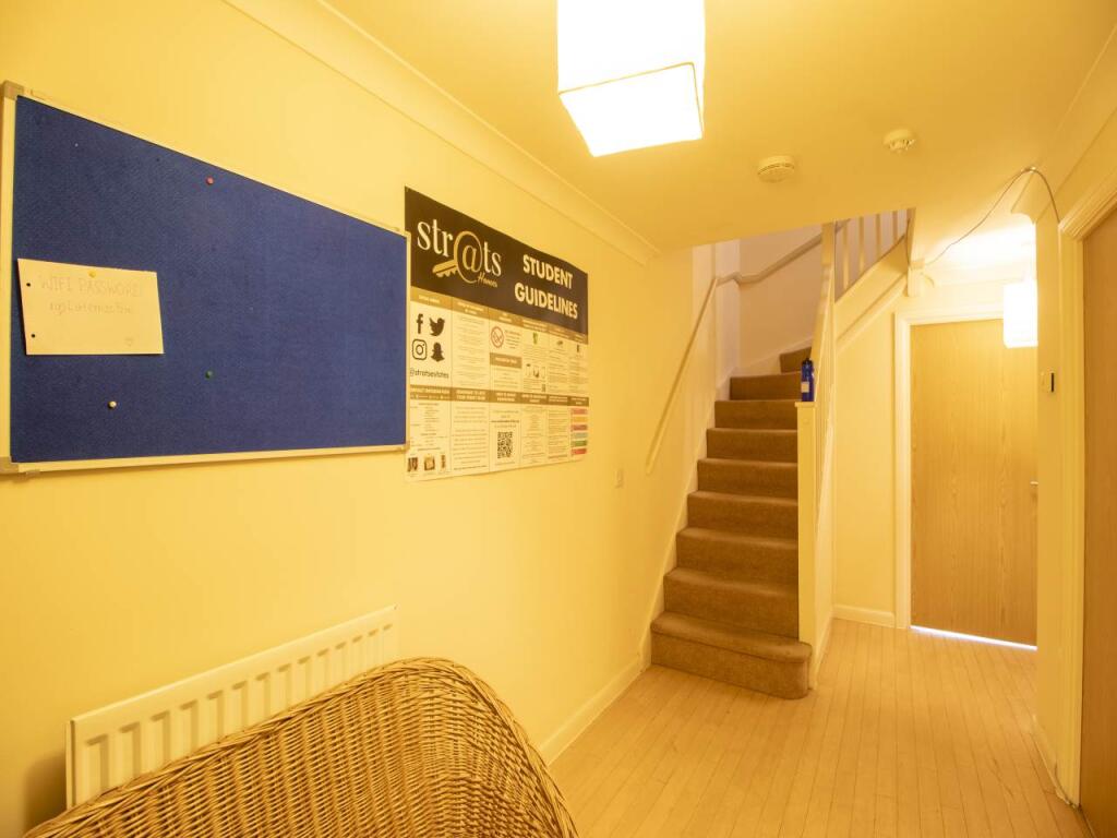 Freemans Acre, Hatfield, Hertfordshire - More
