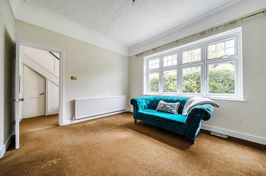 House in London - View 2
