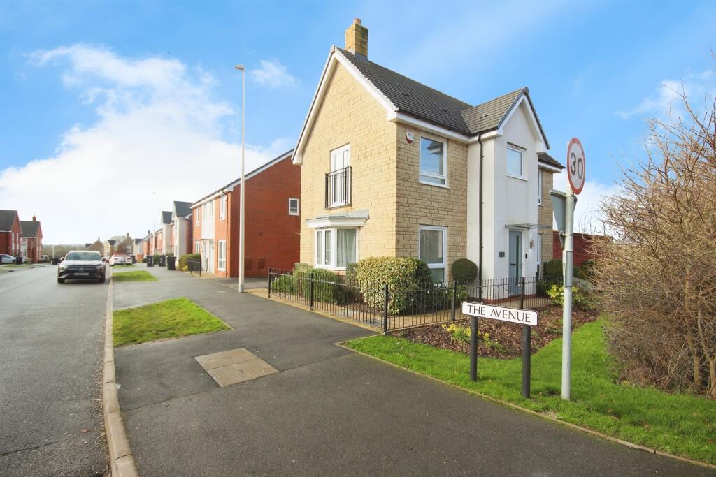 Main image of property: The Avenue, Lighthorne Heath, Leamington Spa