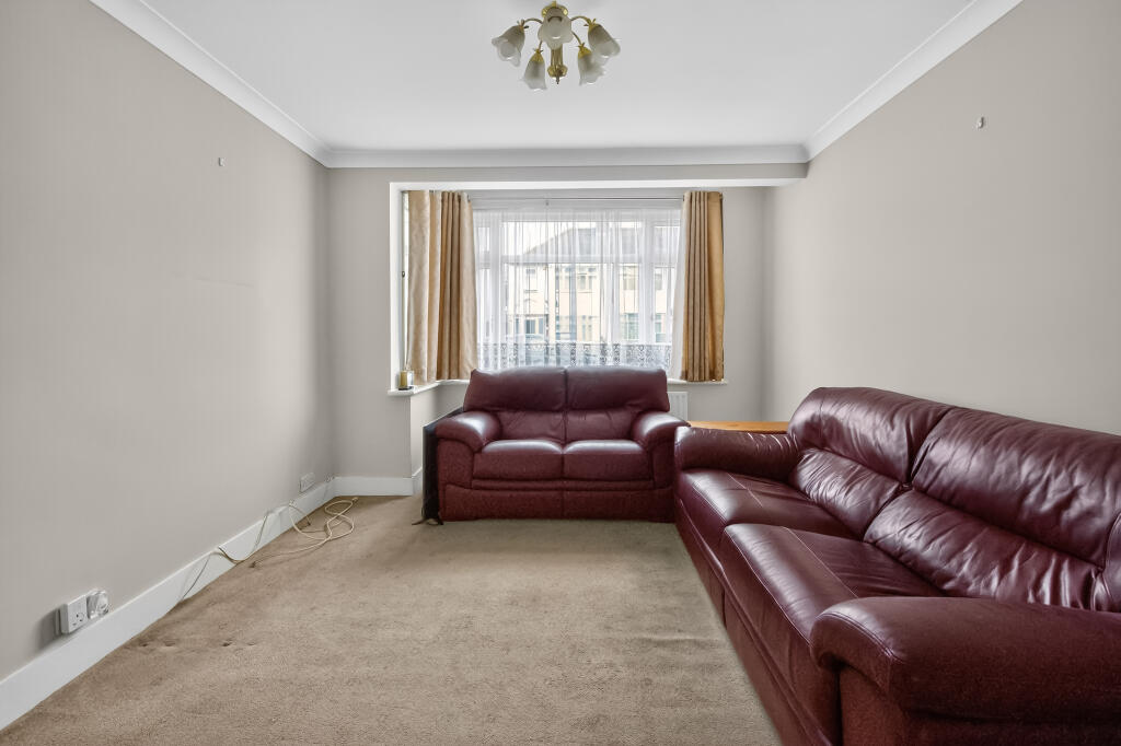 House in London - View 6