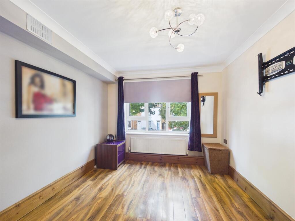 Apartment in Lincoln - More