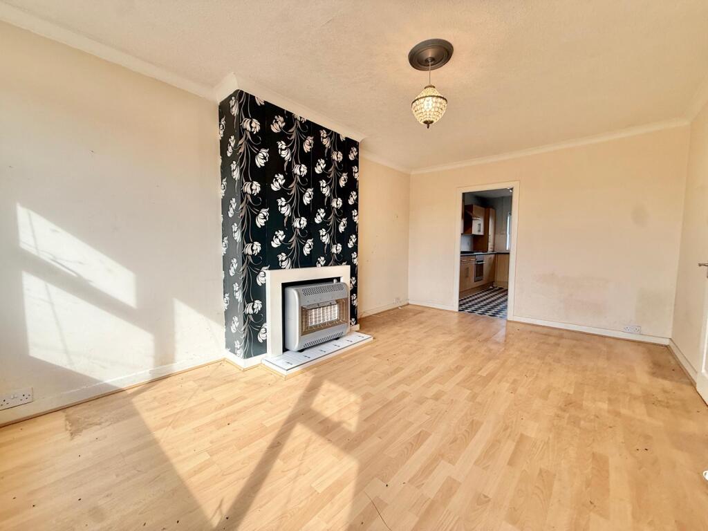 , Leaford Avenue, Denton photo 4