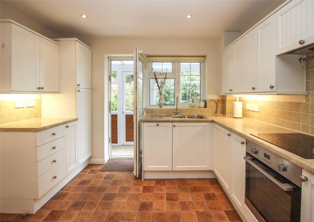 House in Southampton - View 4