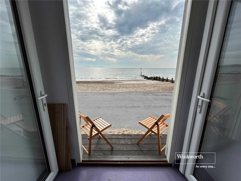 House in Highcliffe-on-Sea, Friars Cliff - View 3