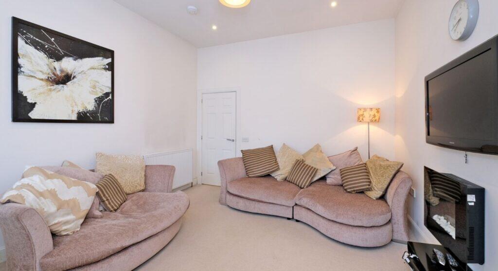 Apartment in Aberdeen, Aberdeenshire - View 3