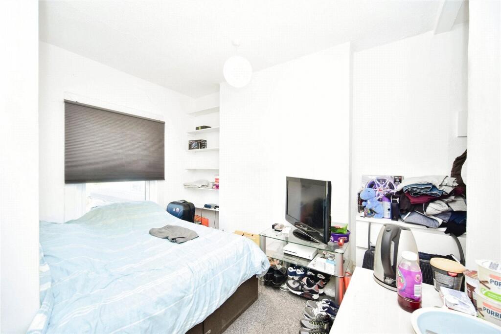 House in Maidstone, Kent - View 5